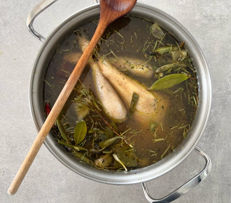 Bouillon d’os poulet Poule au pot dans son bouillon aux légumes